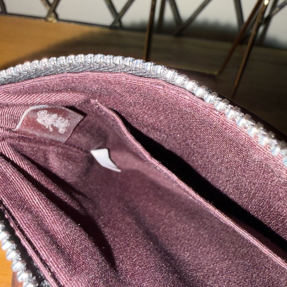 Coach Corner Zip Wristlet NWT - Picture 5 of 7